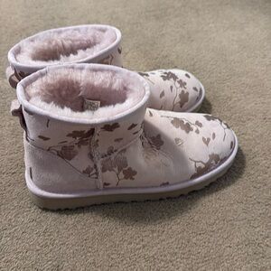 UGG mini pink foil flower boot